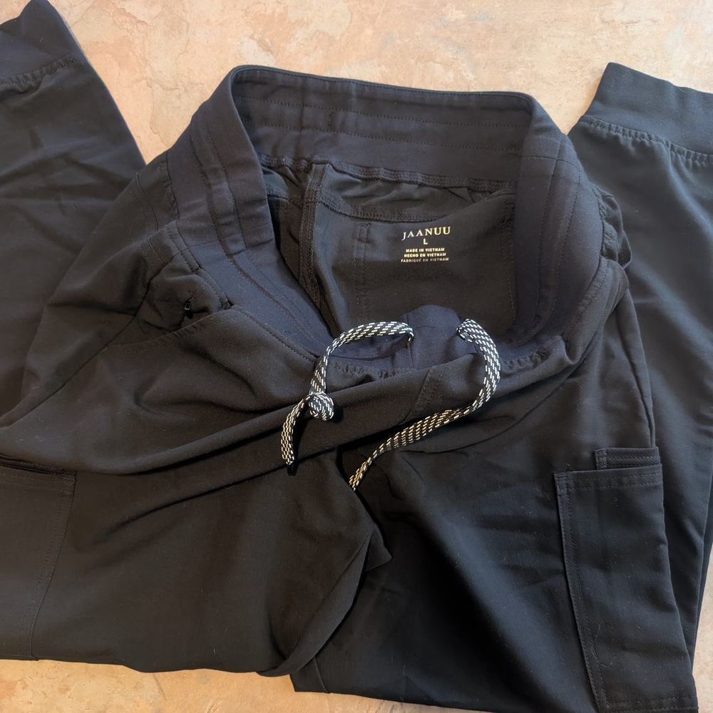 Jaanuu Jogger Scrub Pants